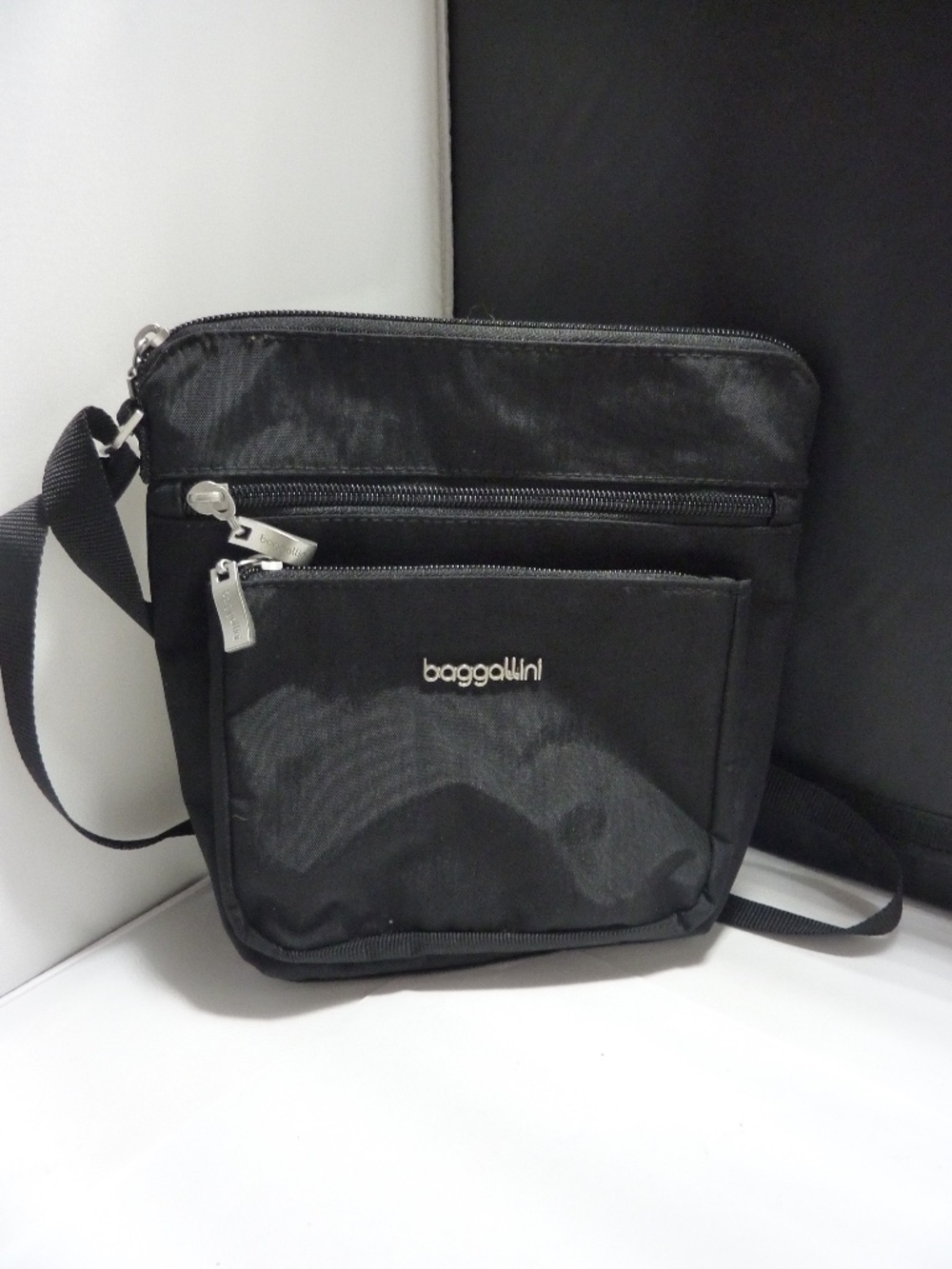 Baggallini BLACK Nylon Crossbody Bag With Multiple Pockets
